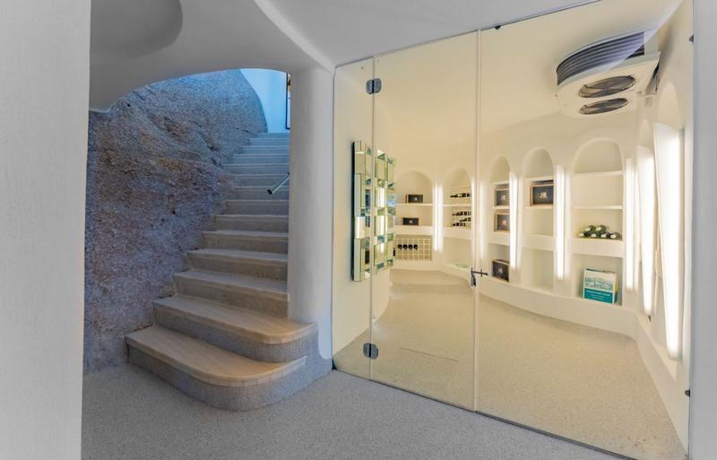 6 Bedroom Property for Sale in Bantry Bay Western Cape
